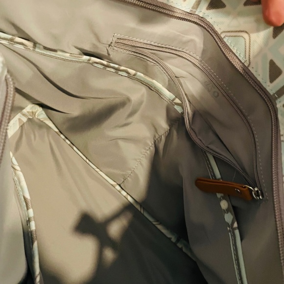 Petunia pickle bottom diaper bag - brand new - Picture 5 of 6